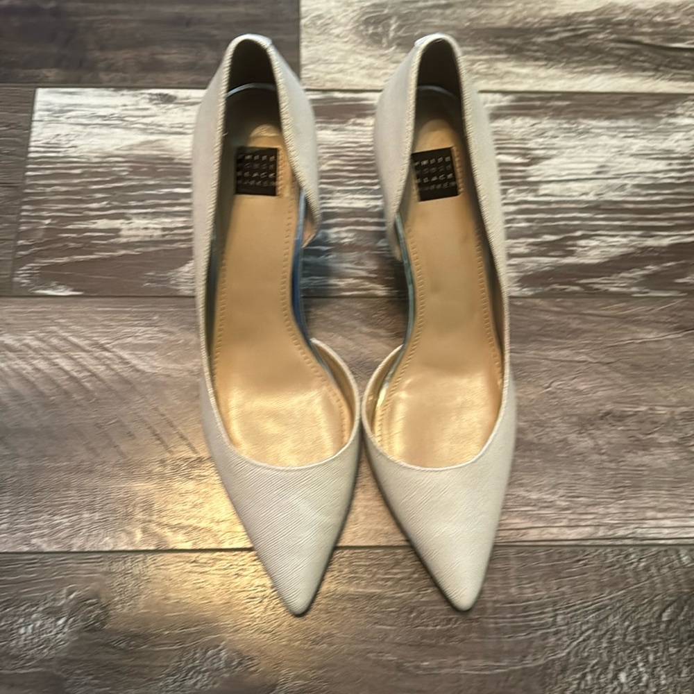 WHBM Heel Shoes in Textured White Worn Twice!! EUC